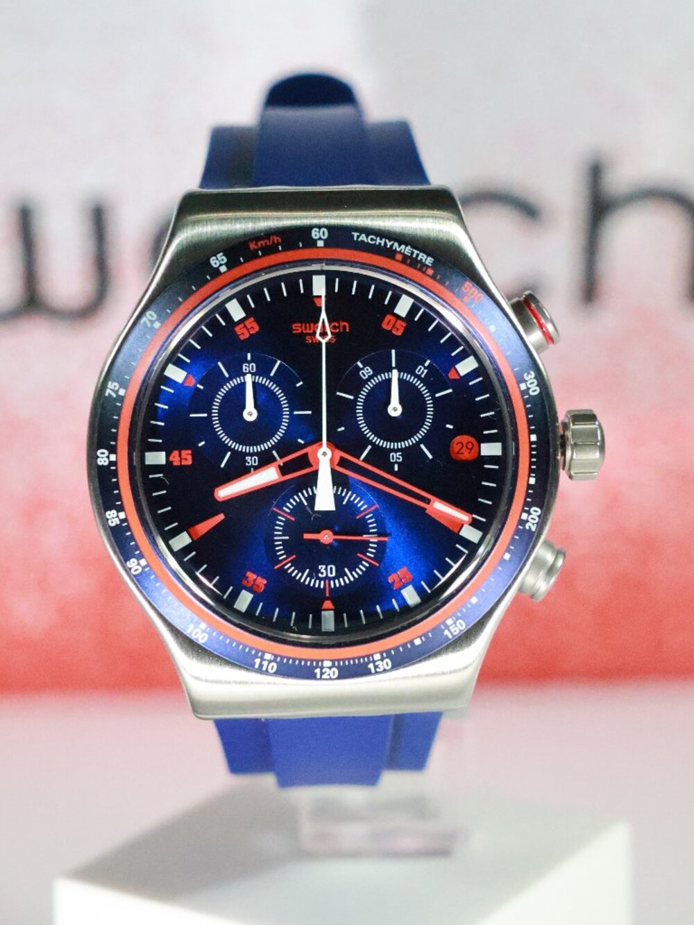 New Swiss Swatch Irony HOOKUP Chrono Blue Red Silicone Date Watch 43mm YVS417 S